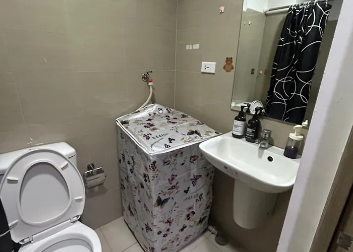 2bedrooms With Balcony Pool Or View In Pasay Walking Distance To Mall Of And Near Airport Apartment *